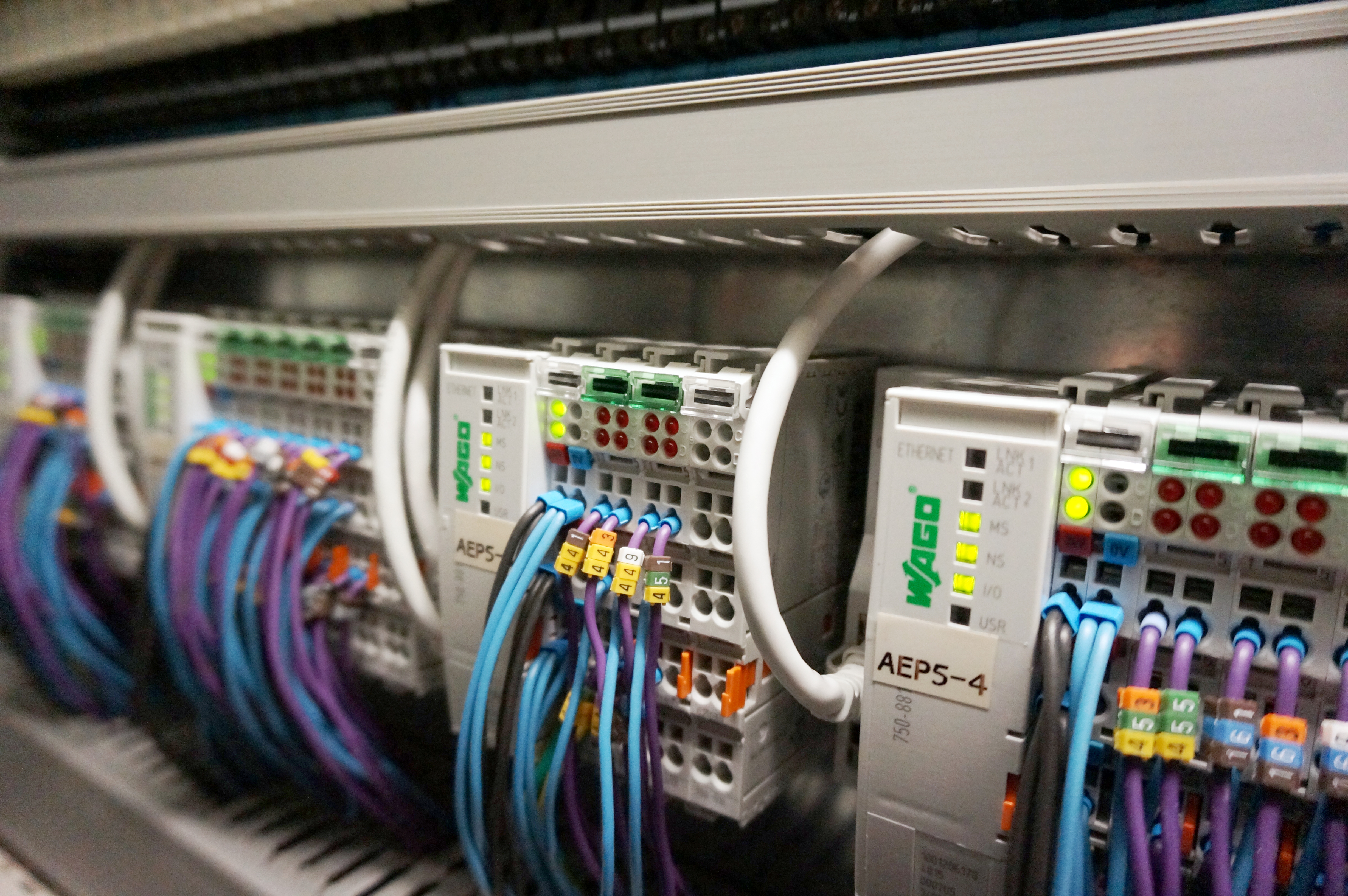 PLC 